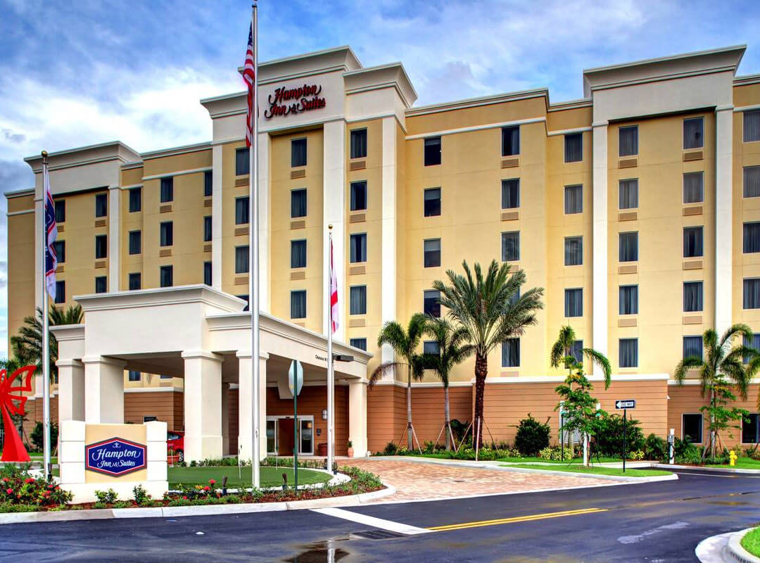 hampton inn and suites image